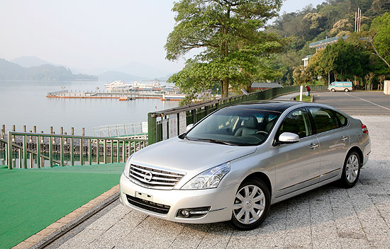 【全文】:舒适至上 试驾第二代尼桑Teana