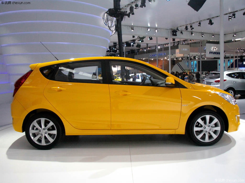 瑞纳两厢pk大众新polo