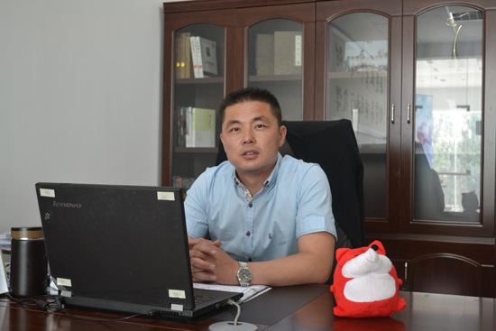 紧抓管理 打造特色 访庞大龙华庆杨志强_车讯