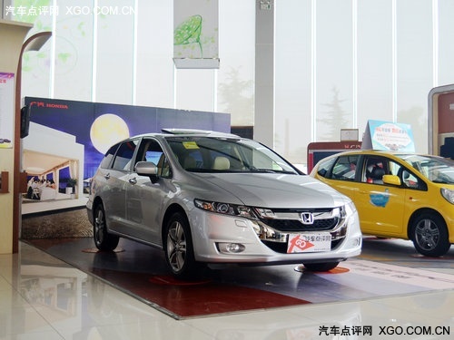 新奥德赛采用了honda最新的设计理念,凭借轿车化的高级感高清图片