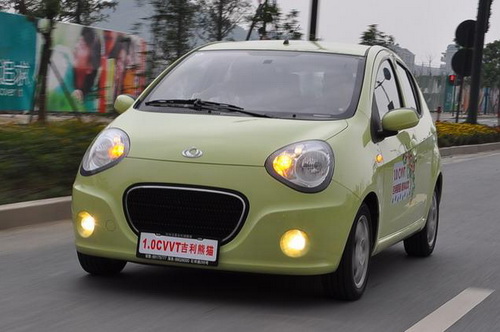 油耗性能谁最佳? 四款时尚微型车动态对比