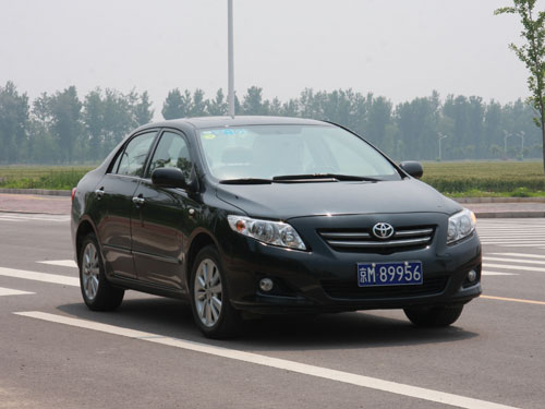 锋范对比卡罗拉 战术与实力的大比拼