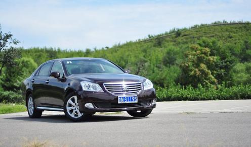 日系豪华车的典范 试驾一汽丰田新皇冠3.0