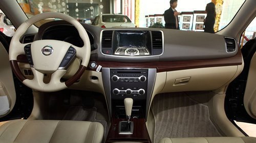 日产天籁2.5xl剧院版-数字电视